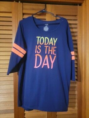 Danskin Now Navy Tunic with Yellow Graphic Mid Sleeve 2X It Fits More Like A 1X